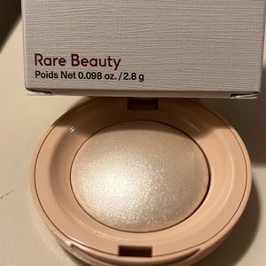 Rare Beauty Highlighter